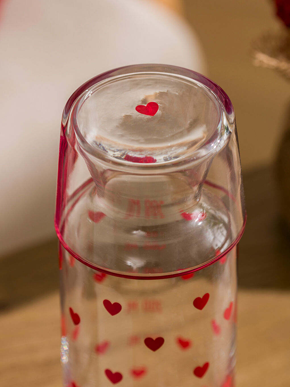 Heart Printed Glass Pitcher 700 ml-4