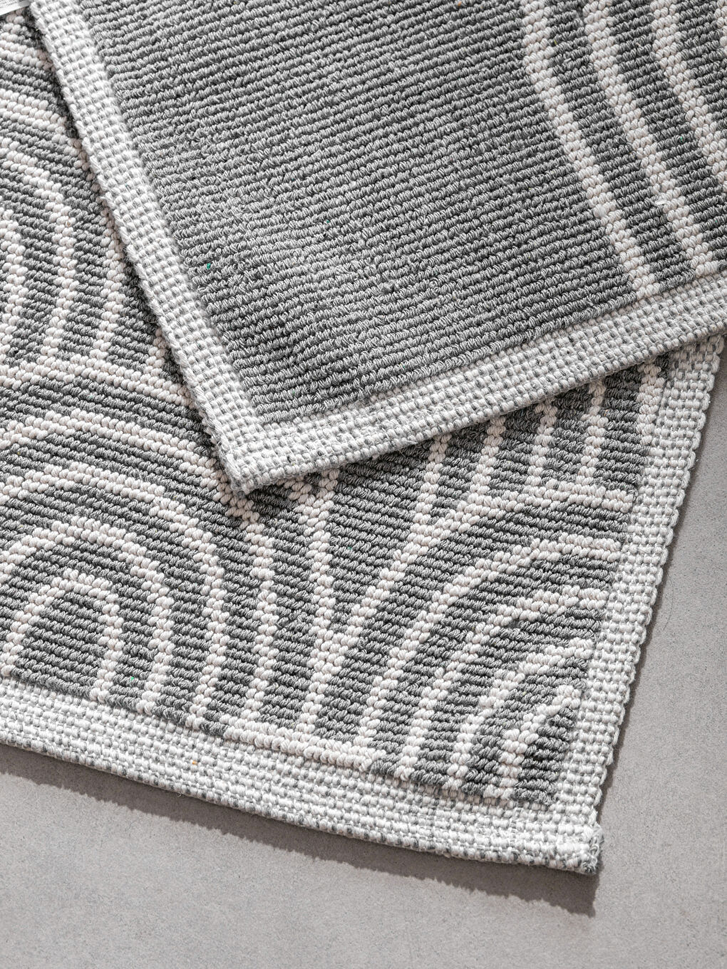 Patterned Bath Mat 2 Pack-1