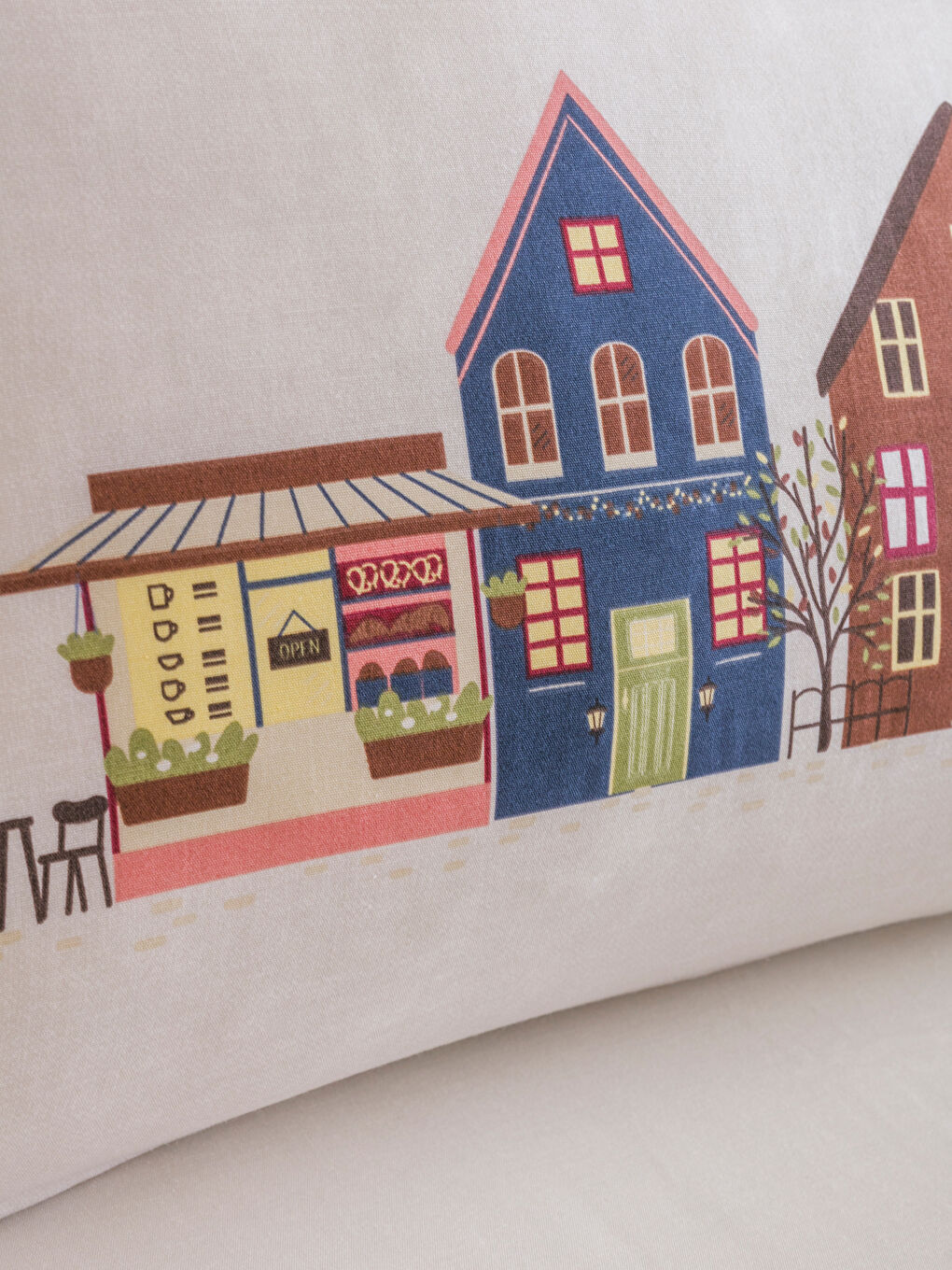 Karışık Baskılı Çift Kişilik Nevresim Takımı-4