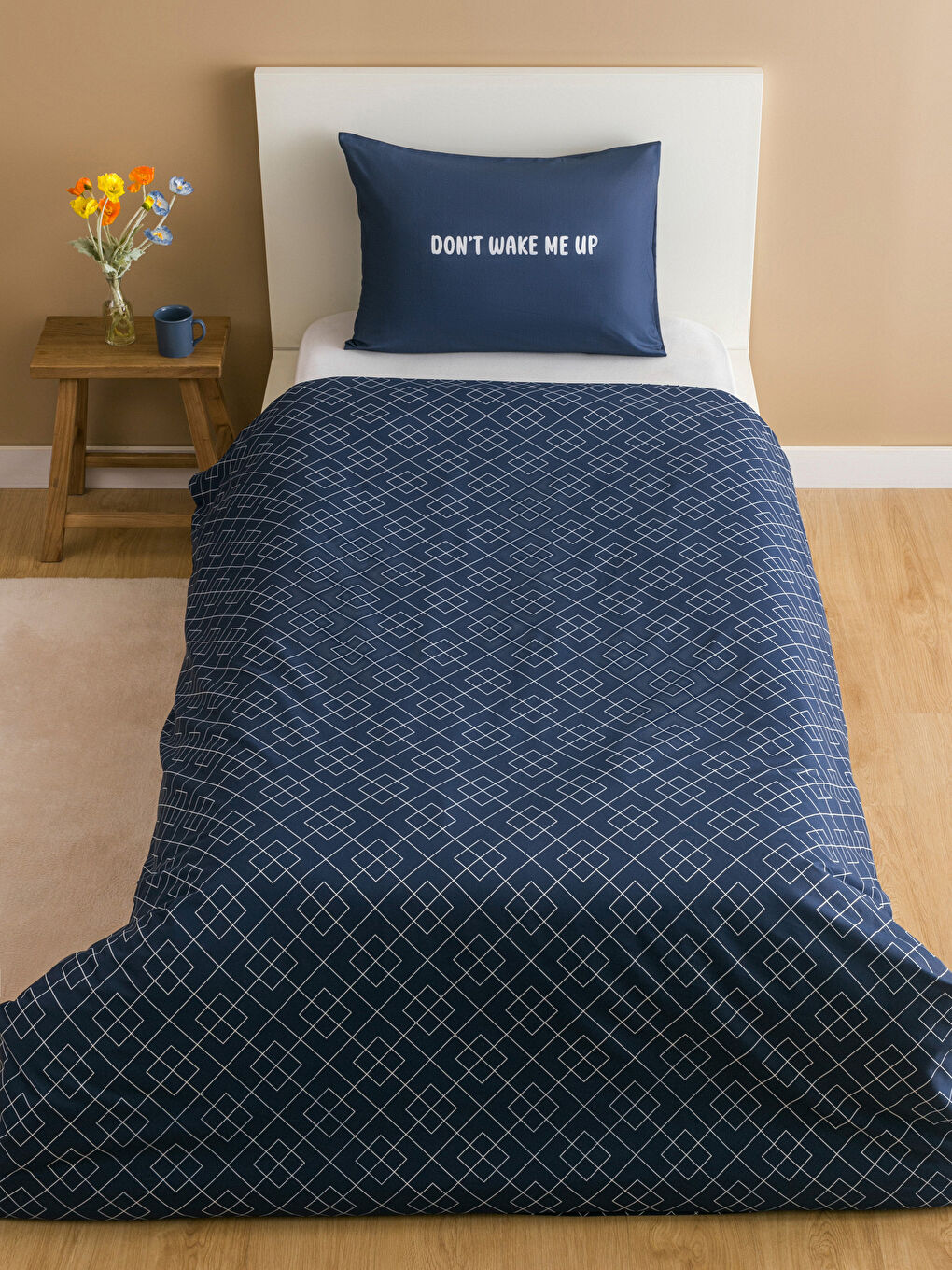 LCW HOME سێتی کەڤەری تاکە پەڕۆی نەخشدار و هێڵدار -W5H761Z8-F9C