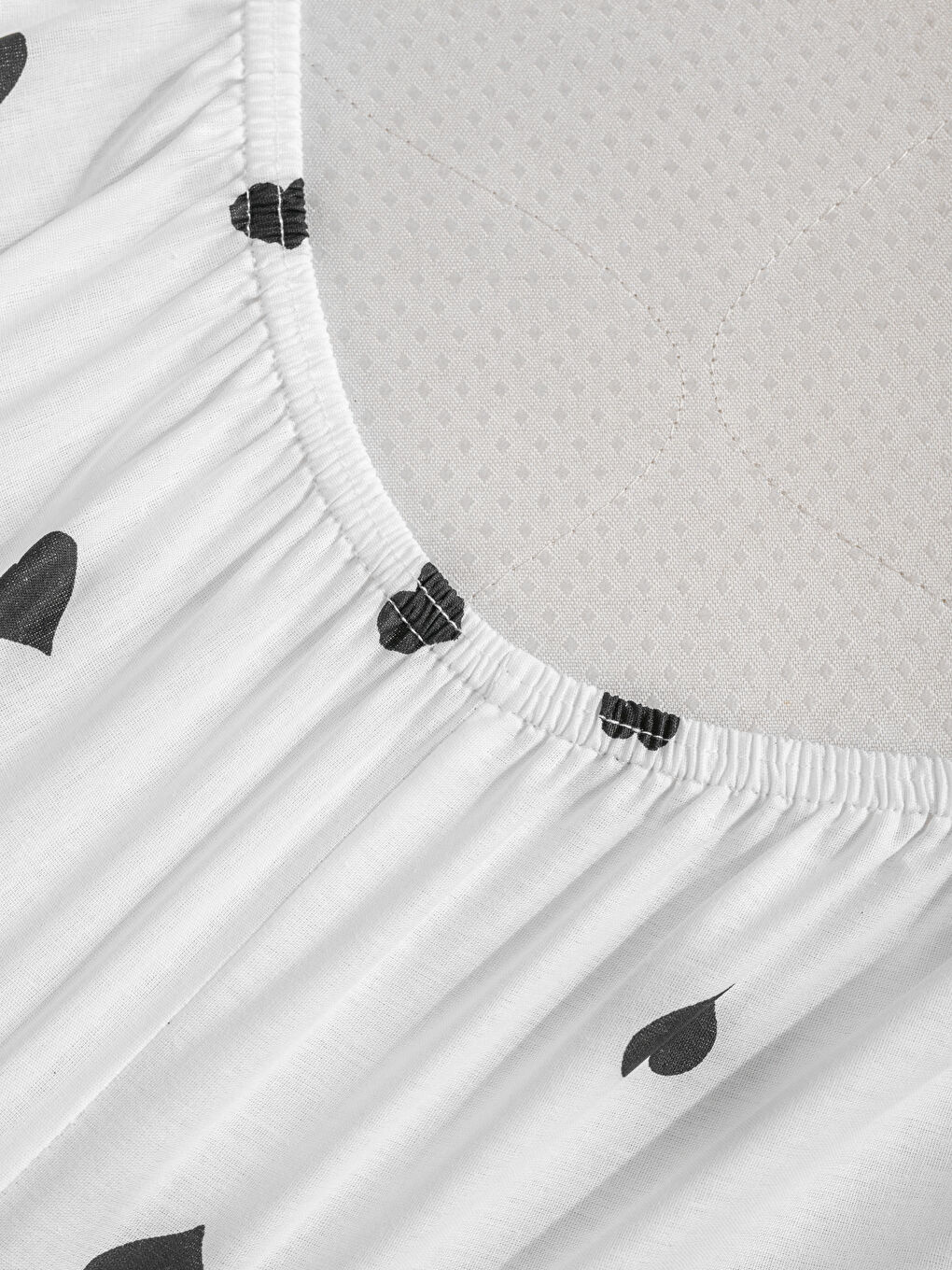 LCW HOME Heart Patterned Double Fitted Sheet -W5H998Z8-LQJ