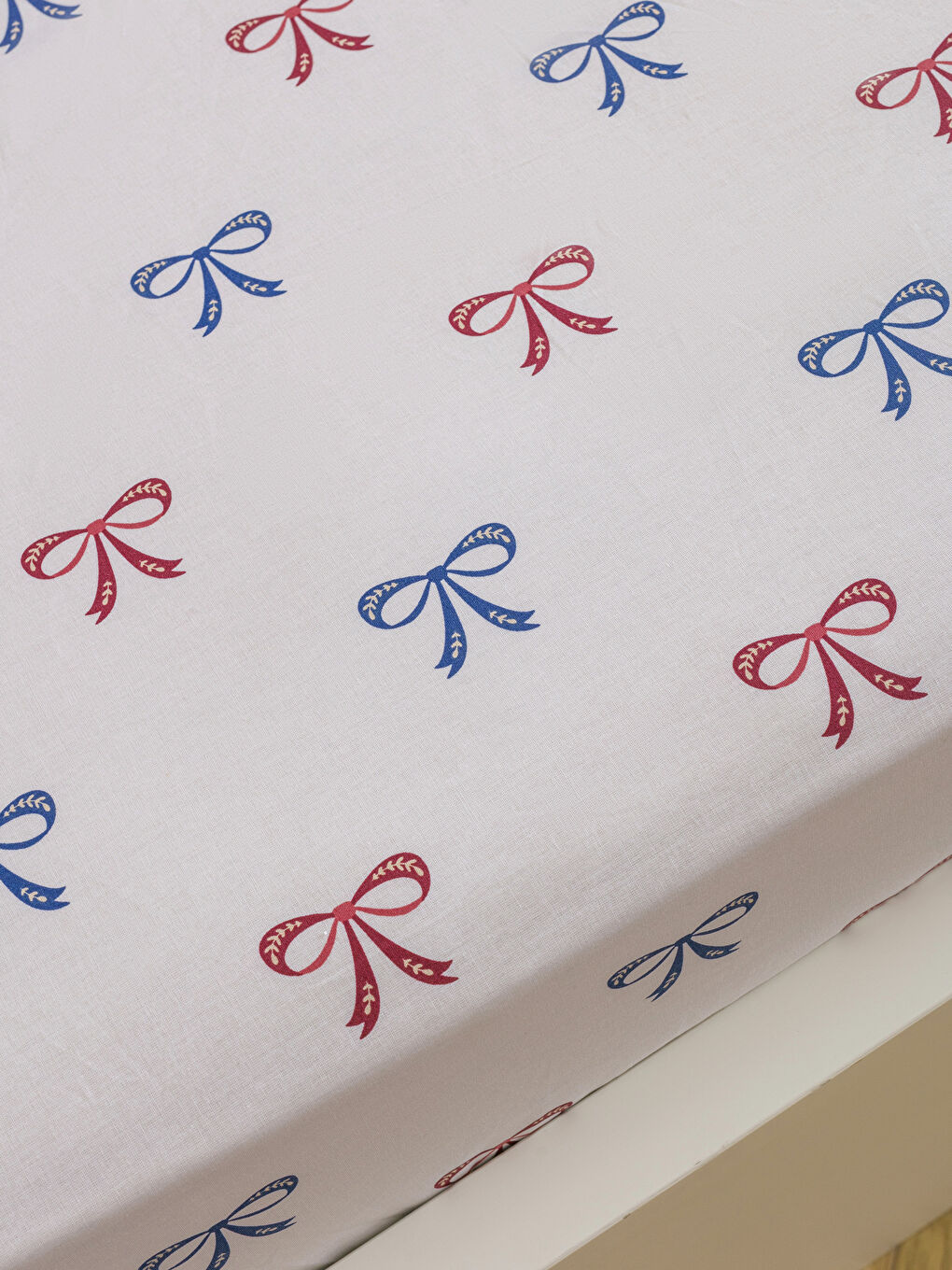 Bow Printed Single Fitted Sheet-1