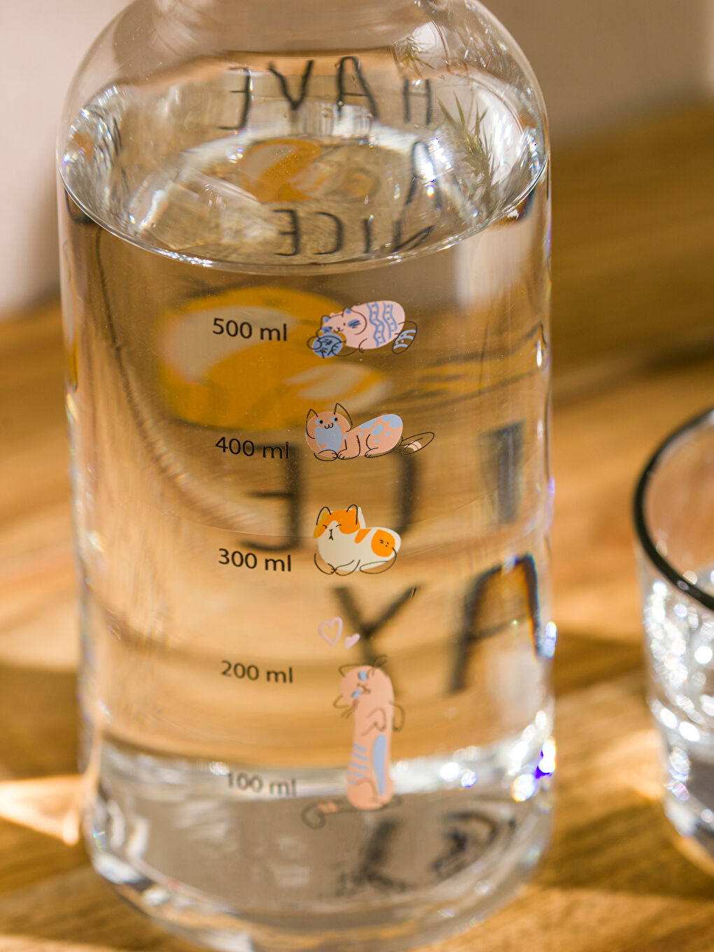 Cat Printed Glass Jug 700 Ml-4