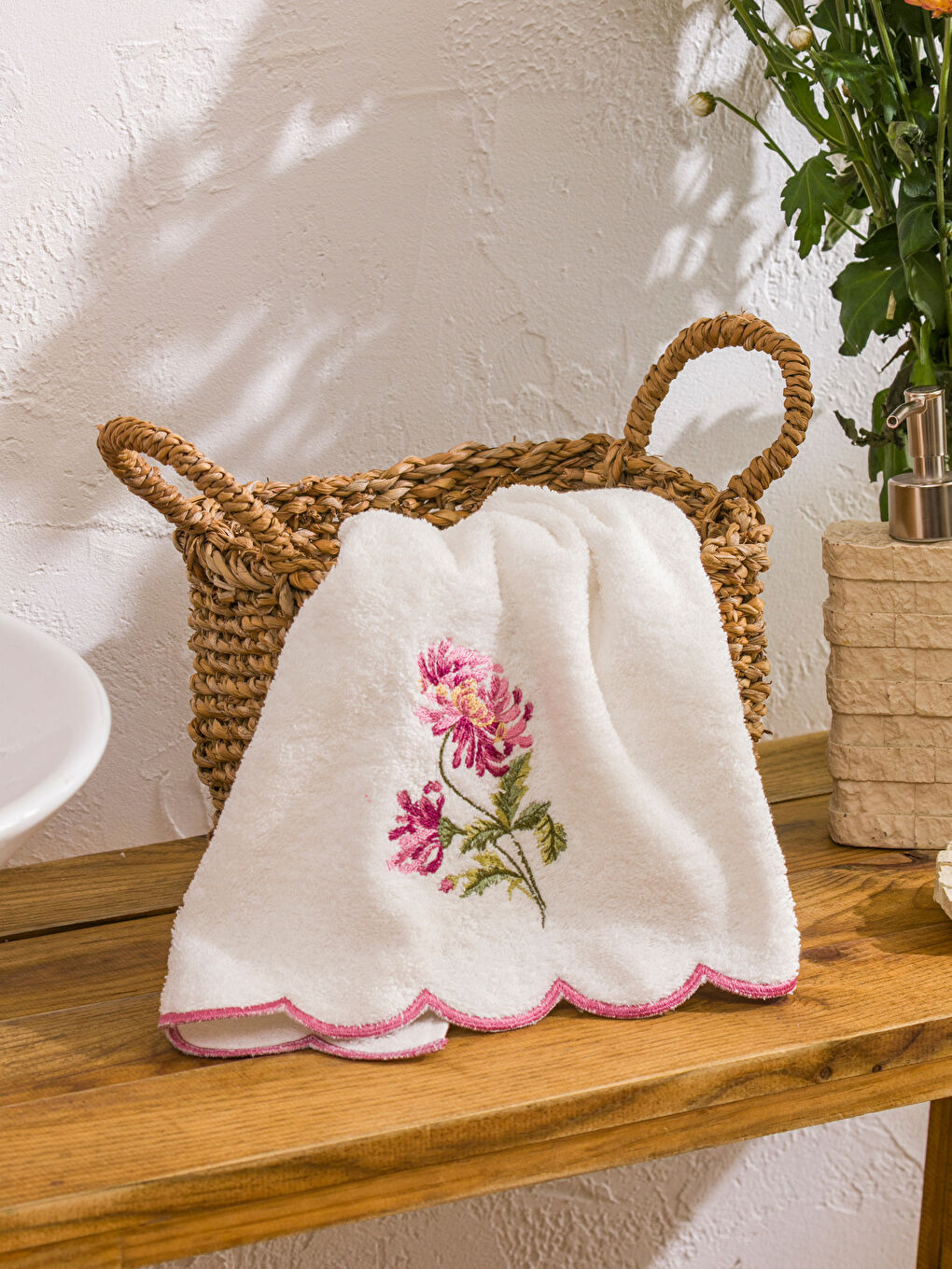 LCW HOME خاولی دەستی لوولدراو گۆڵدار و گۆڵدوزی کراو 50x80 Cm -W5HL25Z8-EEW