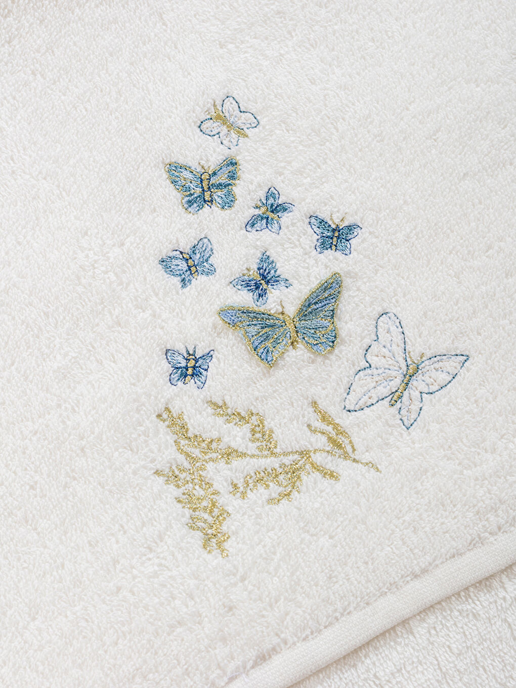 LCW HOME Butterfly Embroidered Hand Towel 50x80 cm -W5HL35Z8-EEW