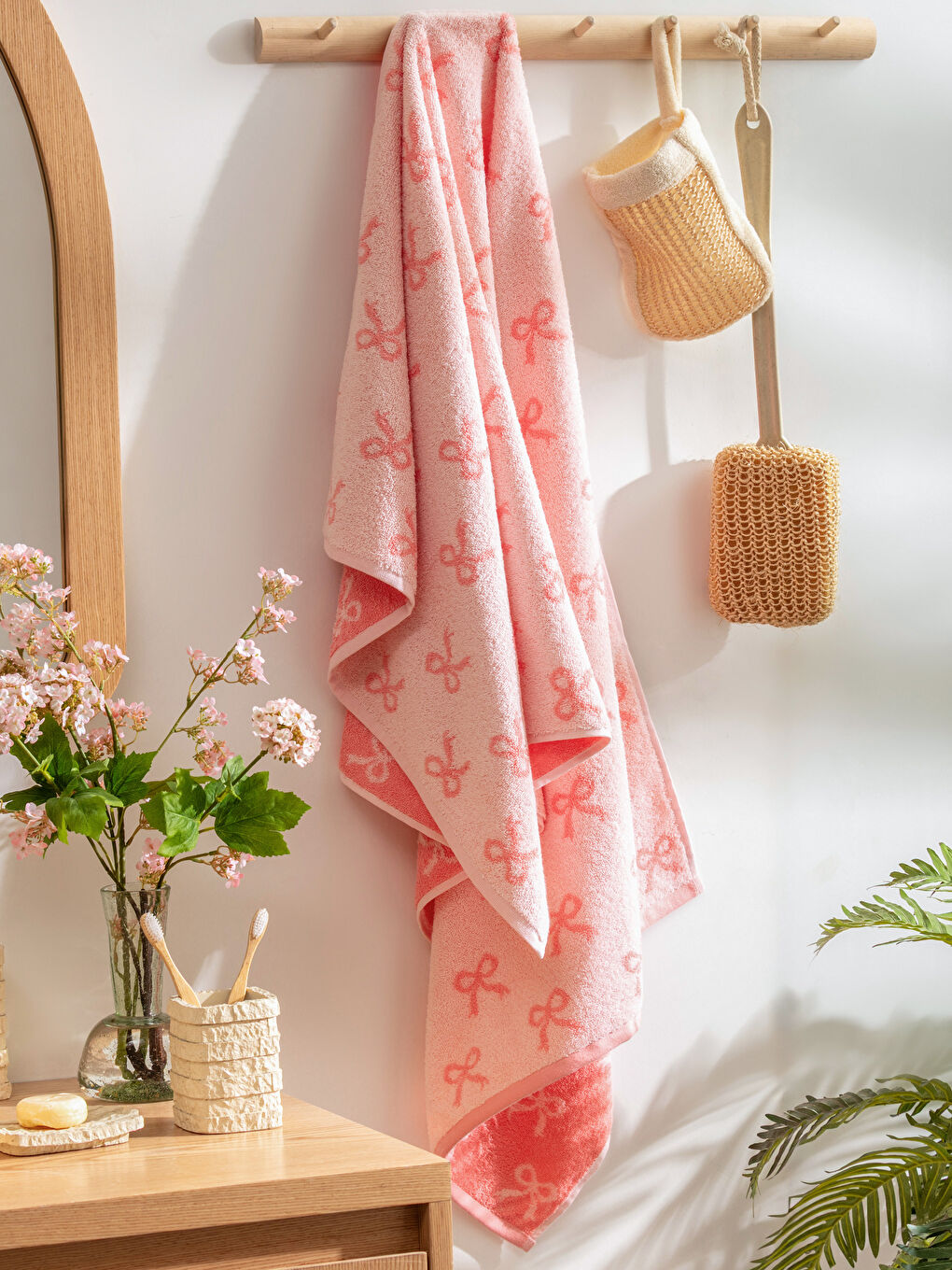 LCW HOME Woman PINK Bath Towel -W5HN17Z8-G3G