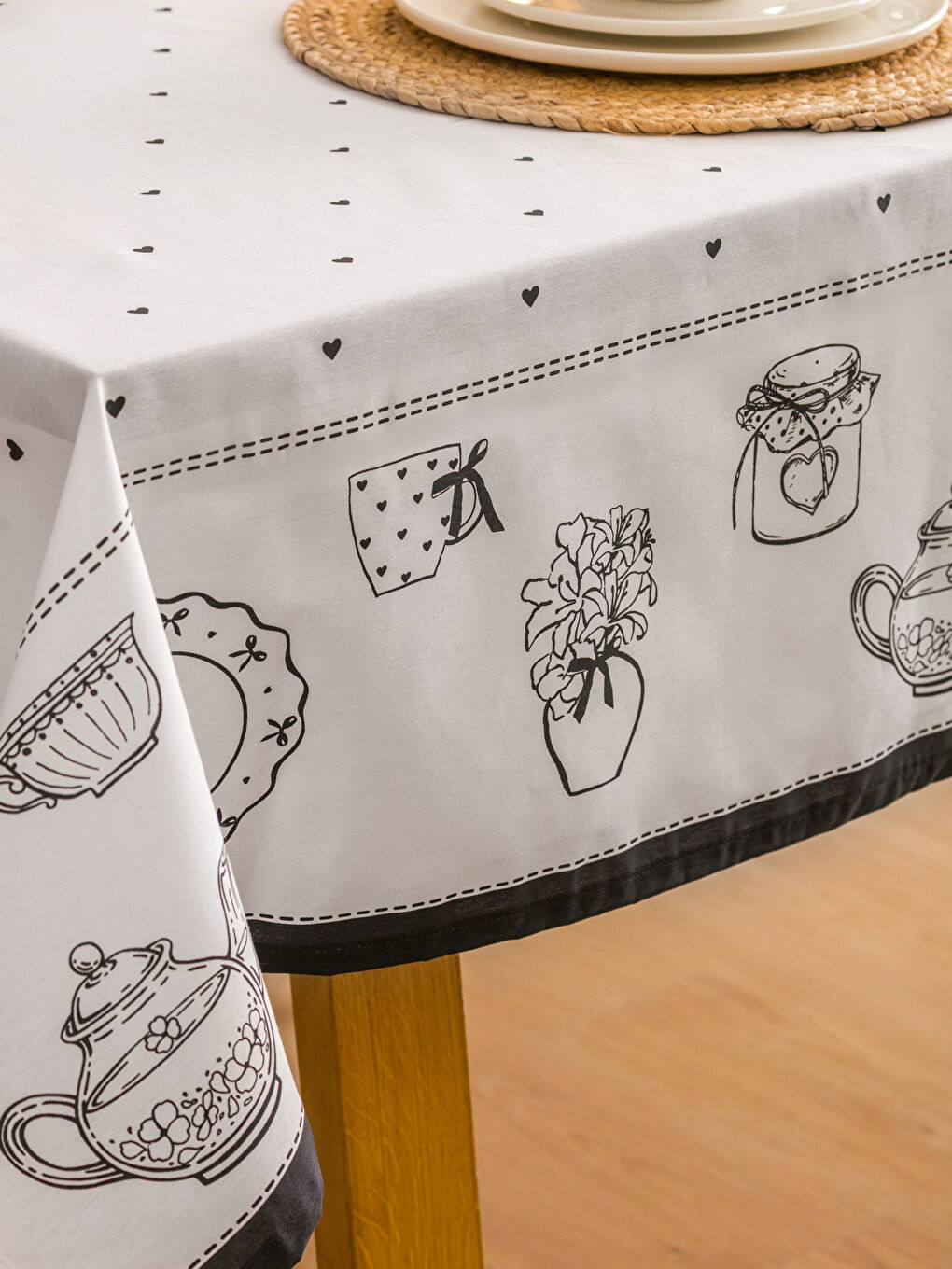 LCW HOME Printed Tablecloth 150x220 cm -W5HO13Z8-F9C