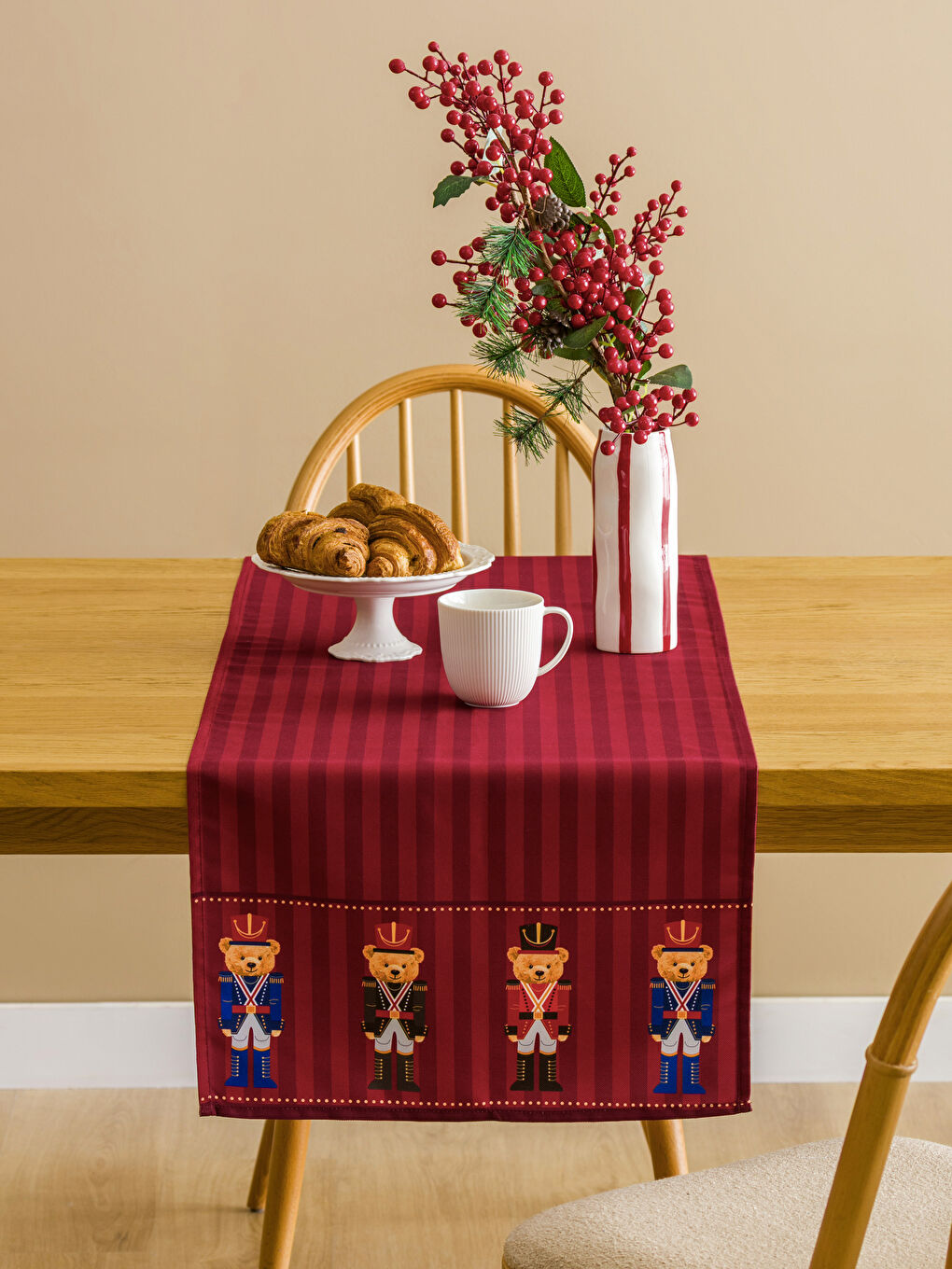 Teddy Bear Soldier Printed Runner-1