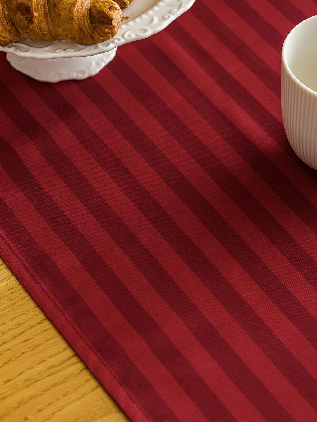 Teddy Bear Soldier Printed Runner-3