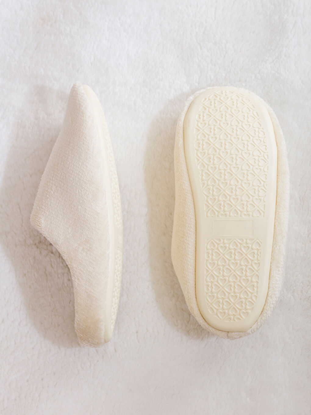 Ekru Pelüş Kadın Ev Terliği-3