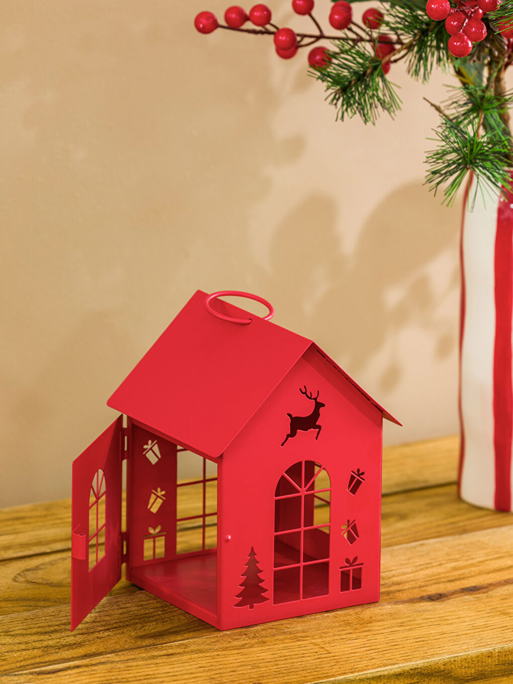 House Figured Metal Candle Holder 16 cm-2