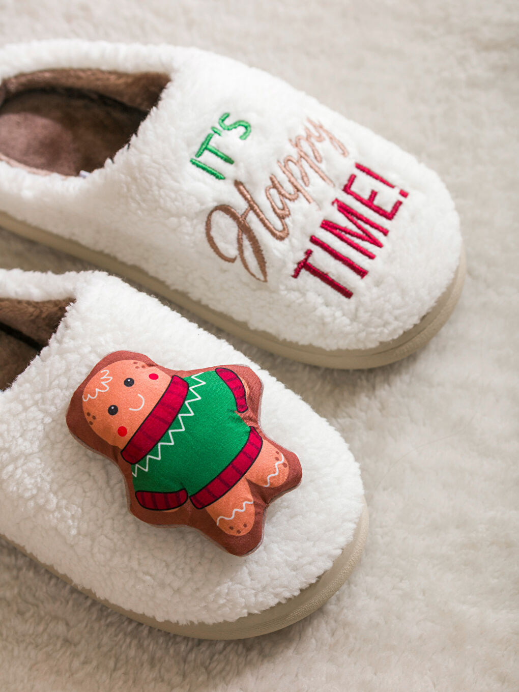 Beyaz Pelüş Ev Terliği-2