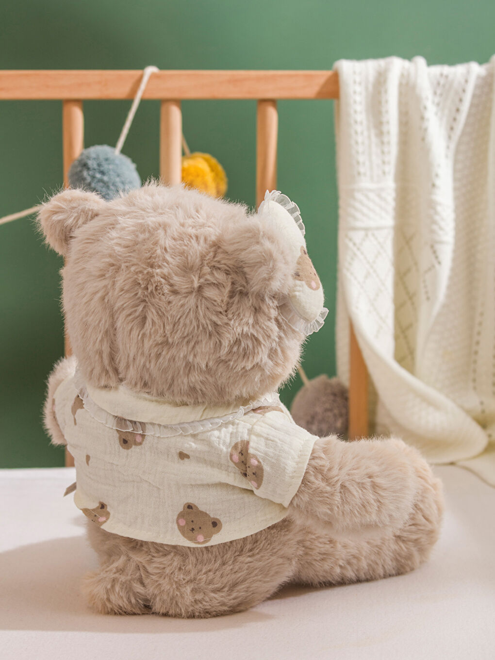 Ekru Pelüş Ayı Bebek Kırlent 30 cm-1