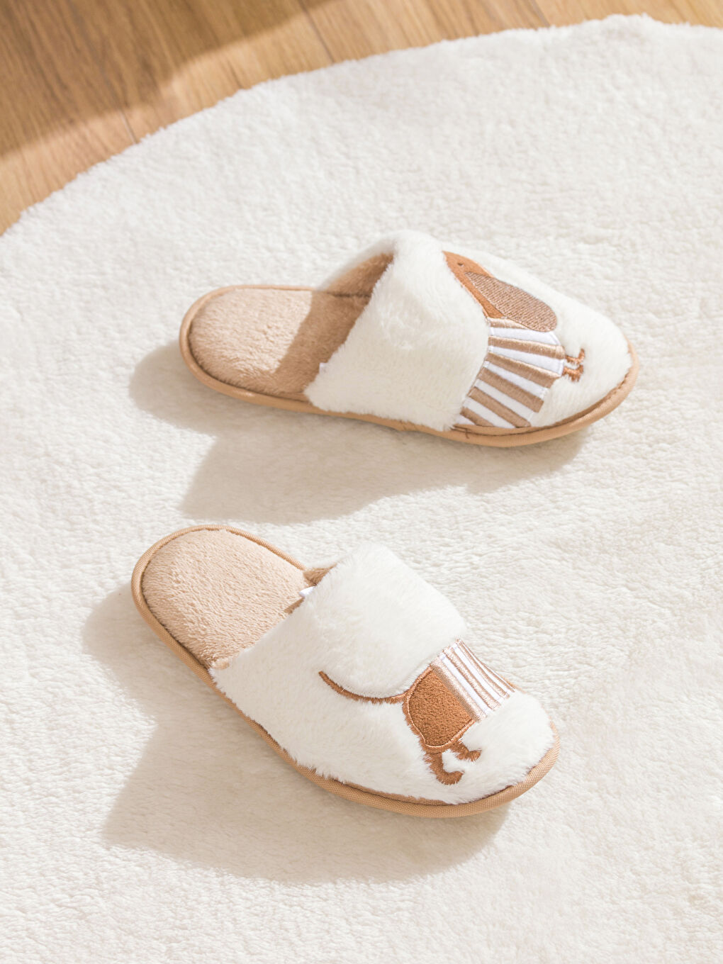 Dog Embroidered Women's Home Slippers-1