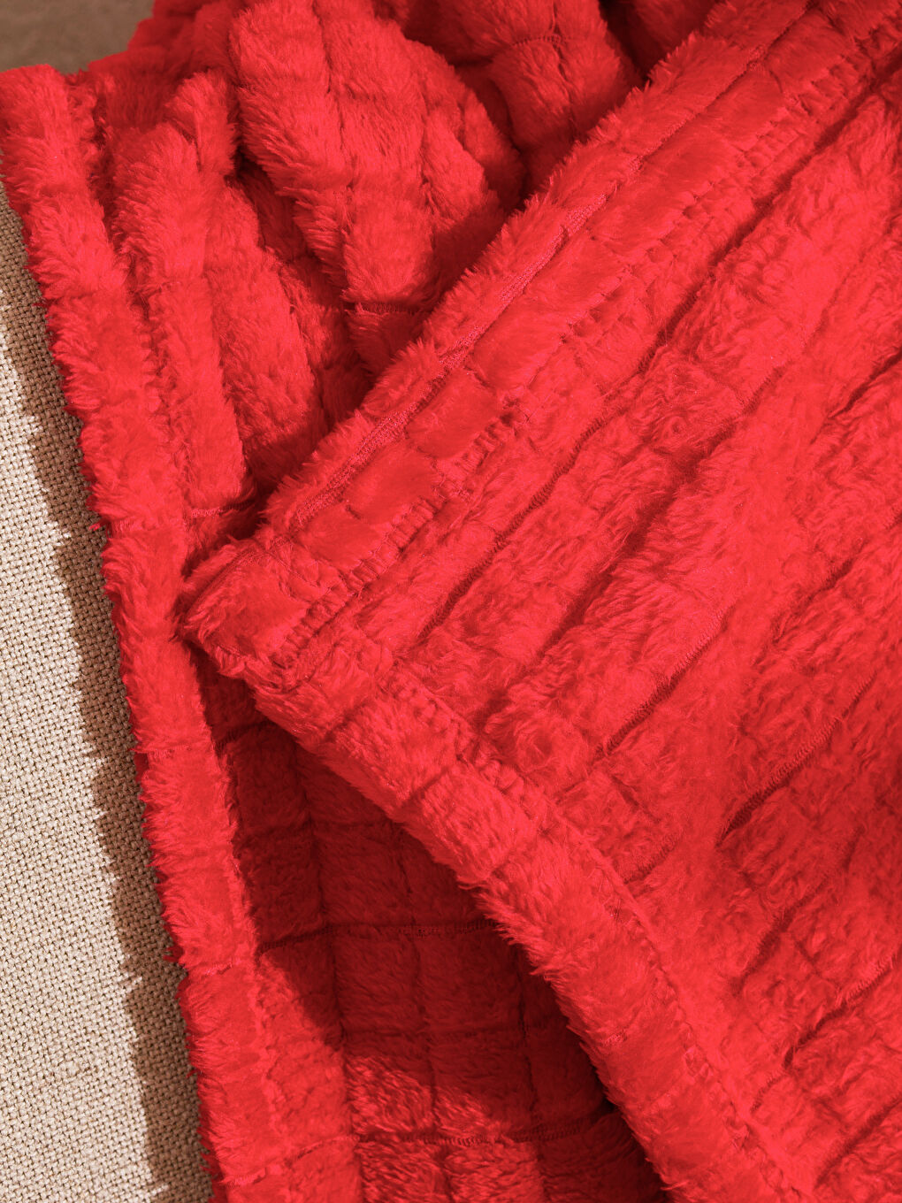 Kırmızı Tomurcuk Desenli Tv Battaniyesi 100x150 cm-2