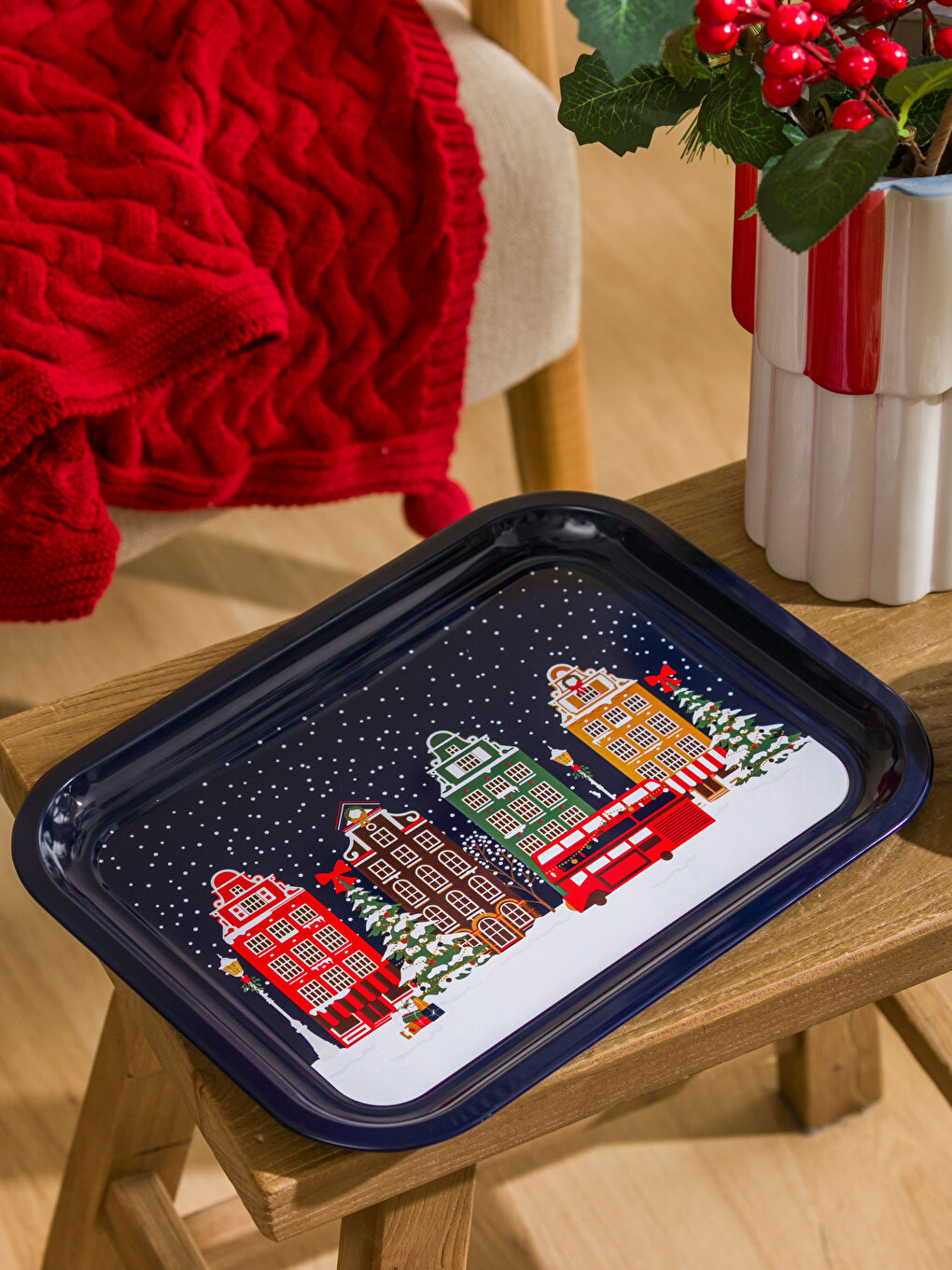 Christmas Themed Tray 29 cm-1