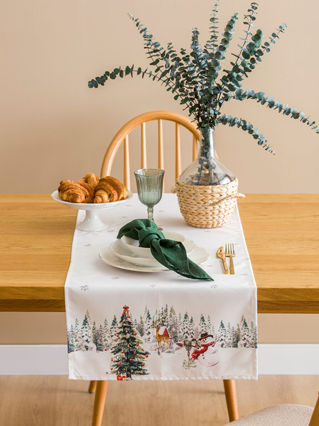 Christmas-Themed Runner 45x120 cm-1