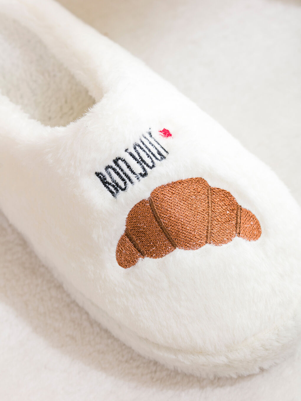 Ekru Kadın Pelüş Ev Terliği-2