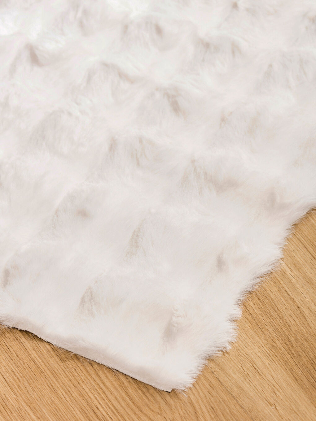 Ekru Pelüş Halı 50x80 cm-1