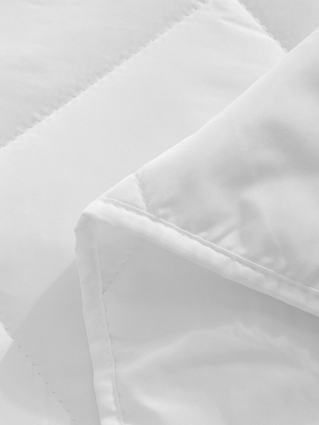 Beyaz Kapitone Desenli Tek Kişilik Yorgan 155x215 cm-2