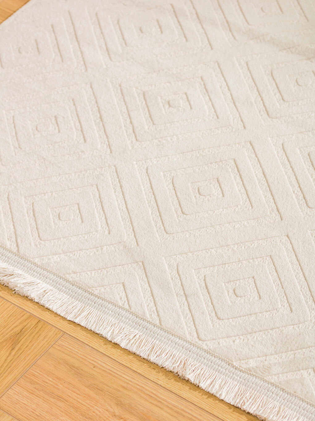 LCW HOME Patterned Tasseled Carpet 120x180 cm -W5IL45Z8-GHW
