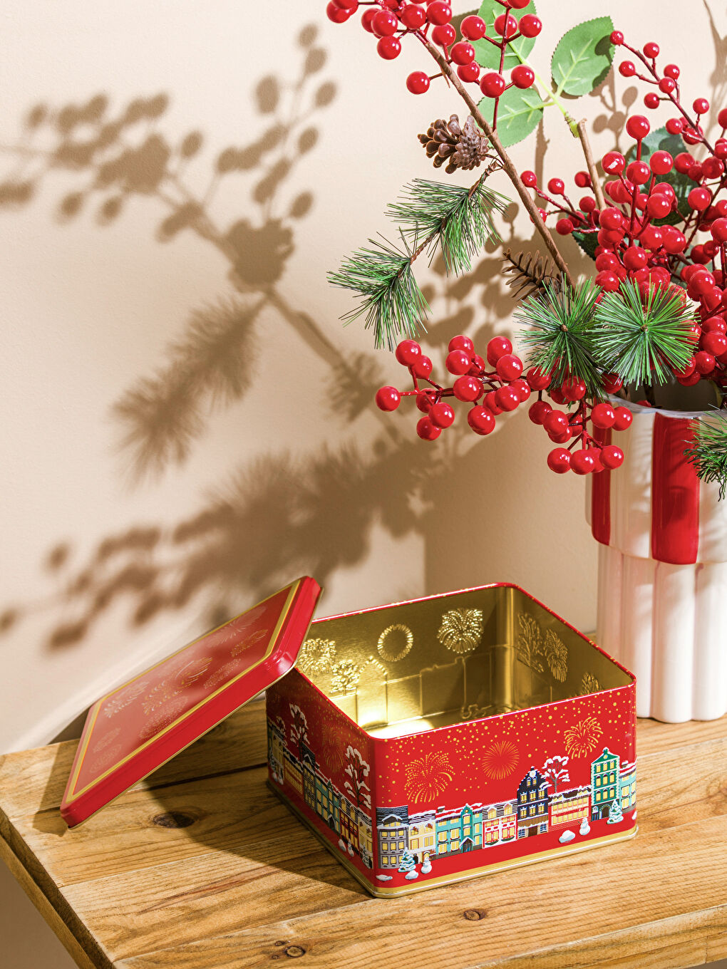 RED Food Storage Container-1