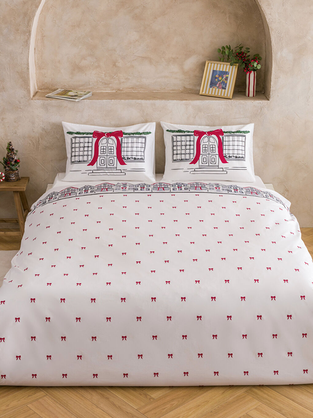 طقم غطاء لحاف مزدوج بطبعة فيونكة-1