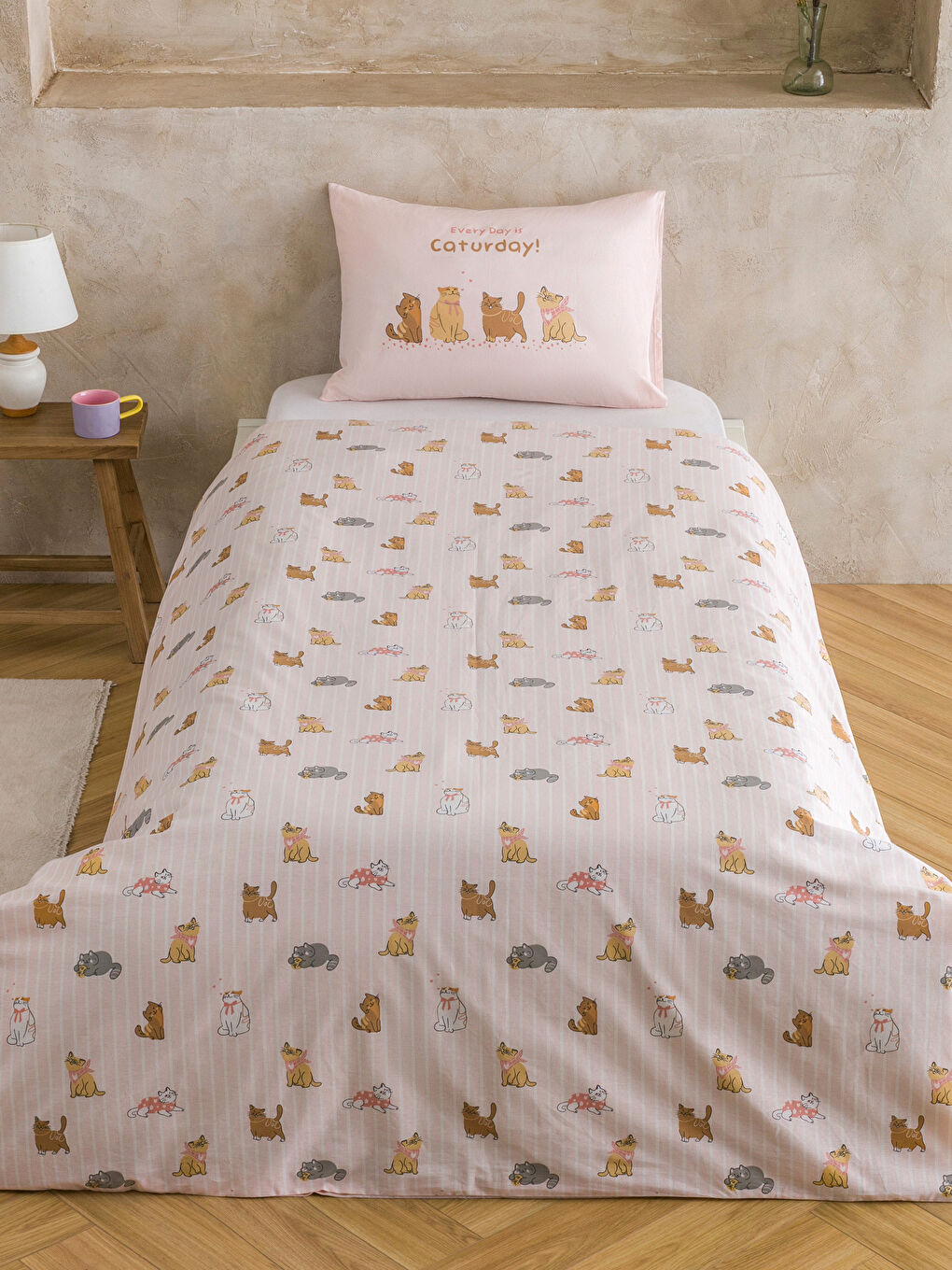 Karışık Kedi Baskılı Pamuklu Tek Kişilik Nevresim Seti-1