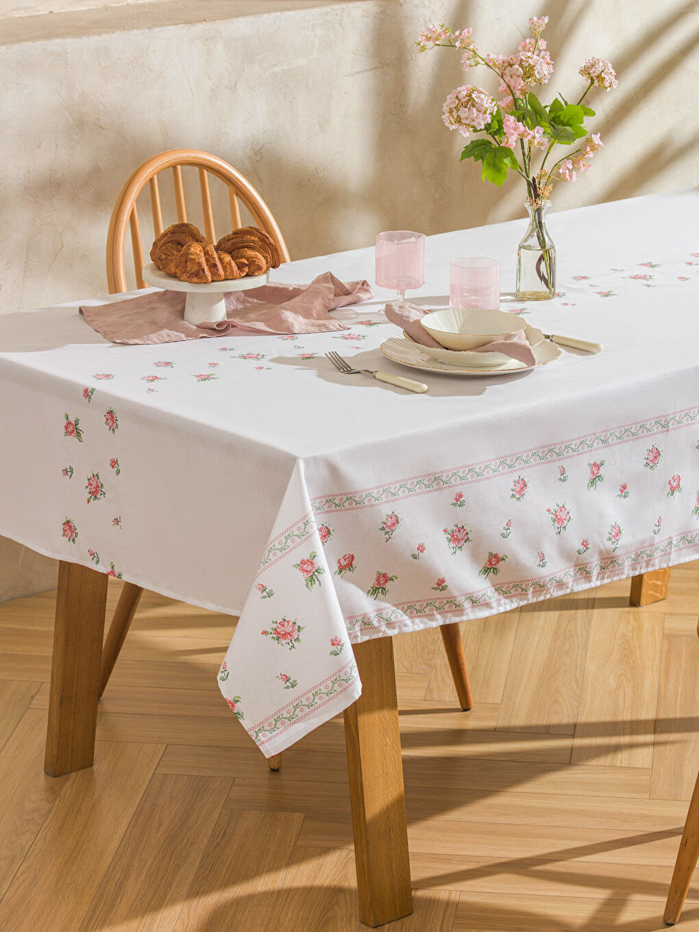 LCW HOME Floral Printed Tablecloth 150x200 cm -W5JA01Z8-F9C