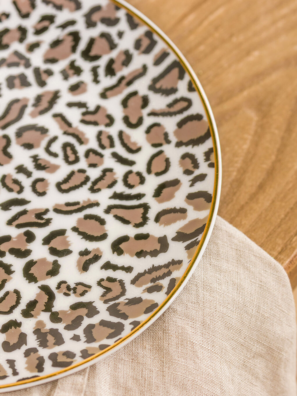 Leopard Patterned Porcelain Cake Plate 19 cm-2