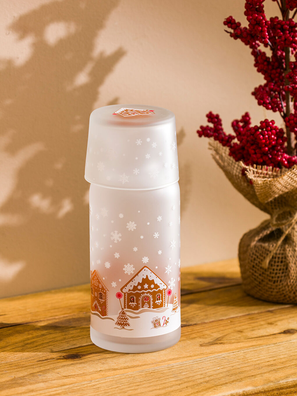 Kahverengi Yılbaşı Temalı Baş Ucu Sürahisi 700 ml-1