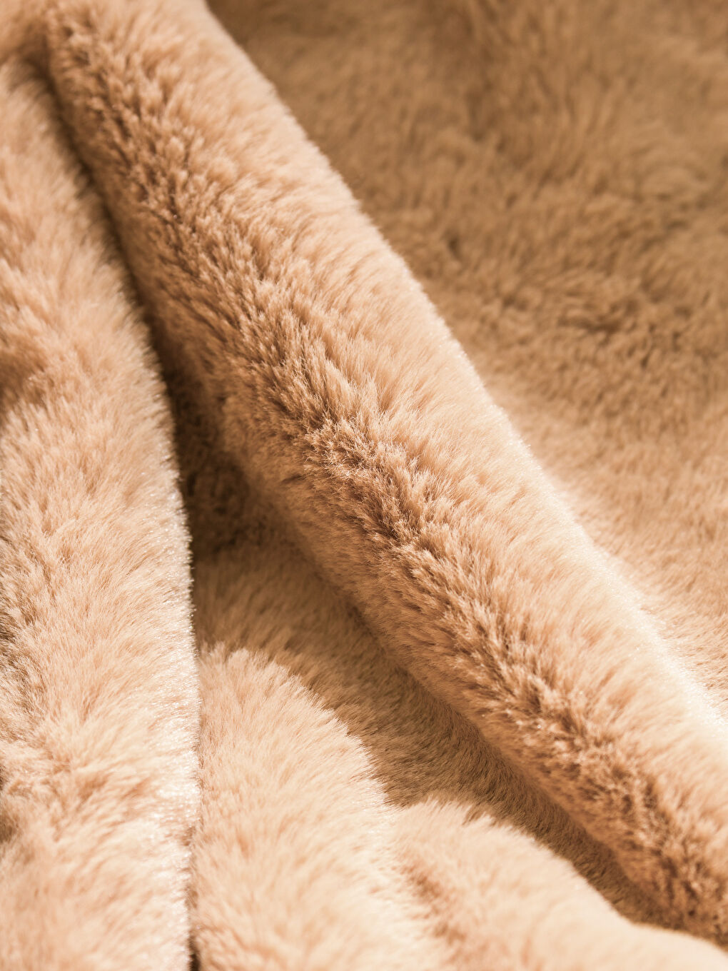 Bej Pelüş Tv Battaniyesi 120x160 cm-2