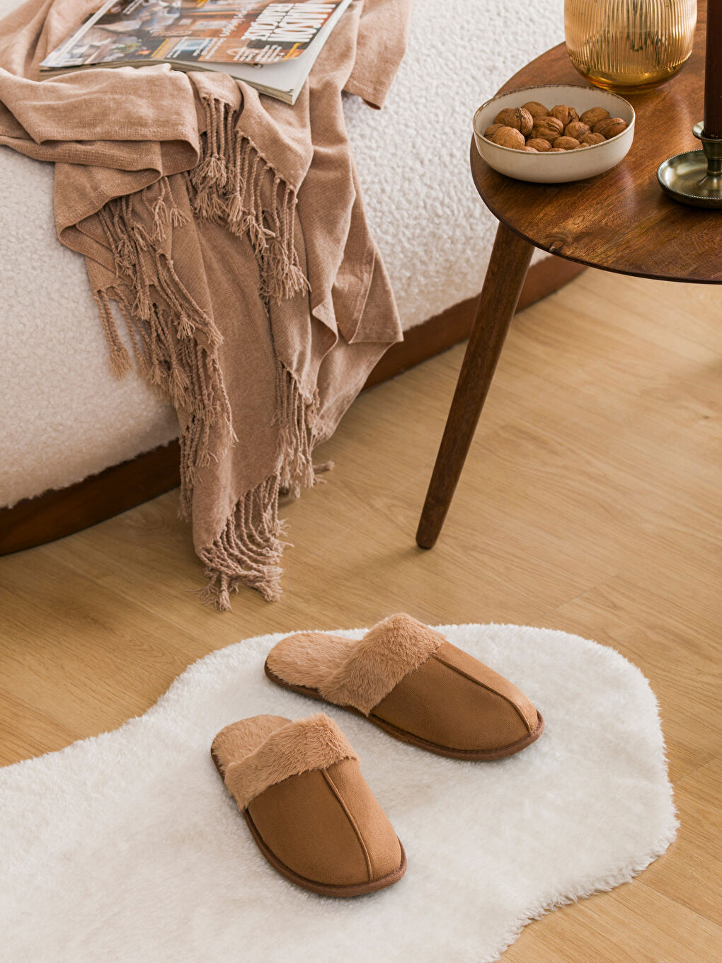 نەعلەی شاموای ناوماڵ بۆ پیاوان