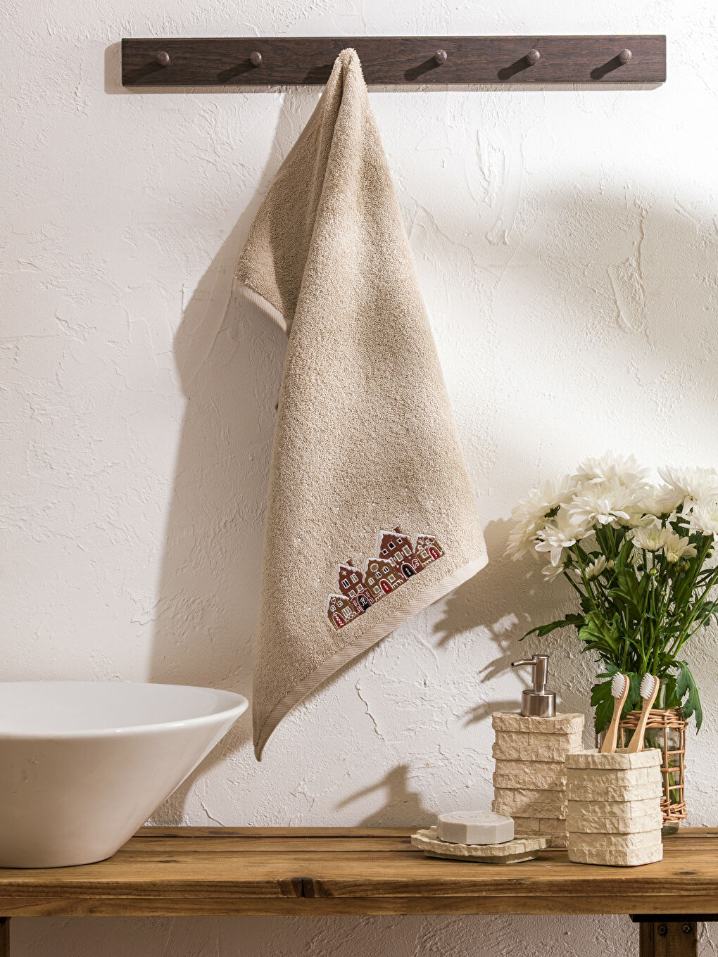 Cookie House Embroidered Face Towel 50x80 cm