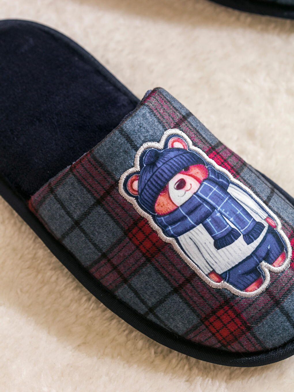 Kırmızı Ayı Baskılı Erkek Ev Terliği-2