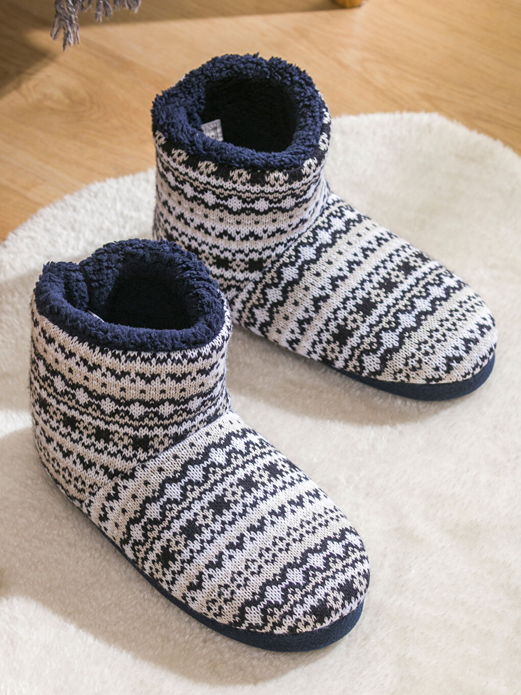 Karışık Pelüş Erkek Ev Botu-1