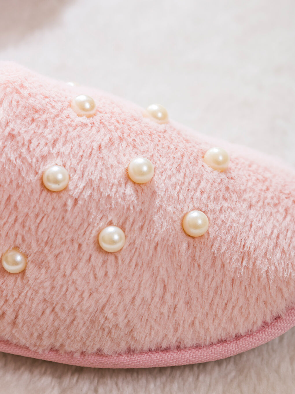 Beaded Plush Women's Home Slippers-2