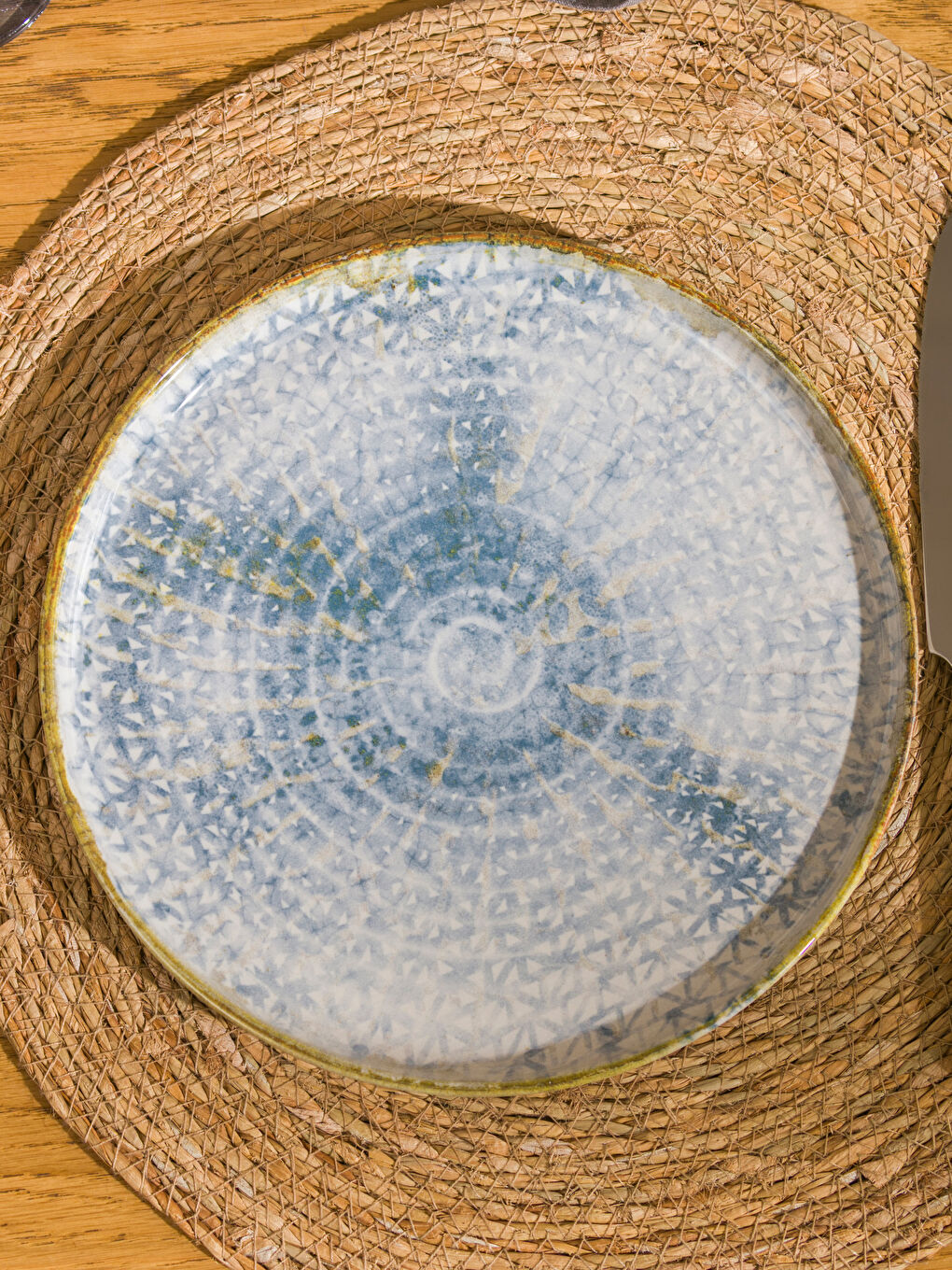 Өрнекті фарфор тортқа арналған тәрелке 21 см-1