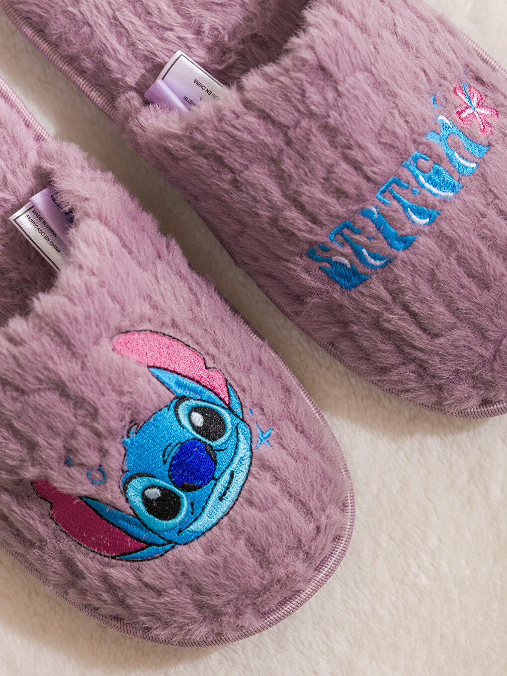 Stitch Nakışlı Kadın Ev Terliği-2