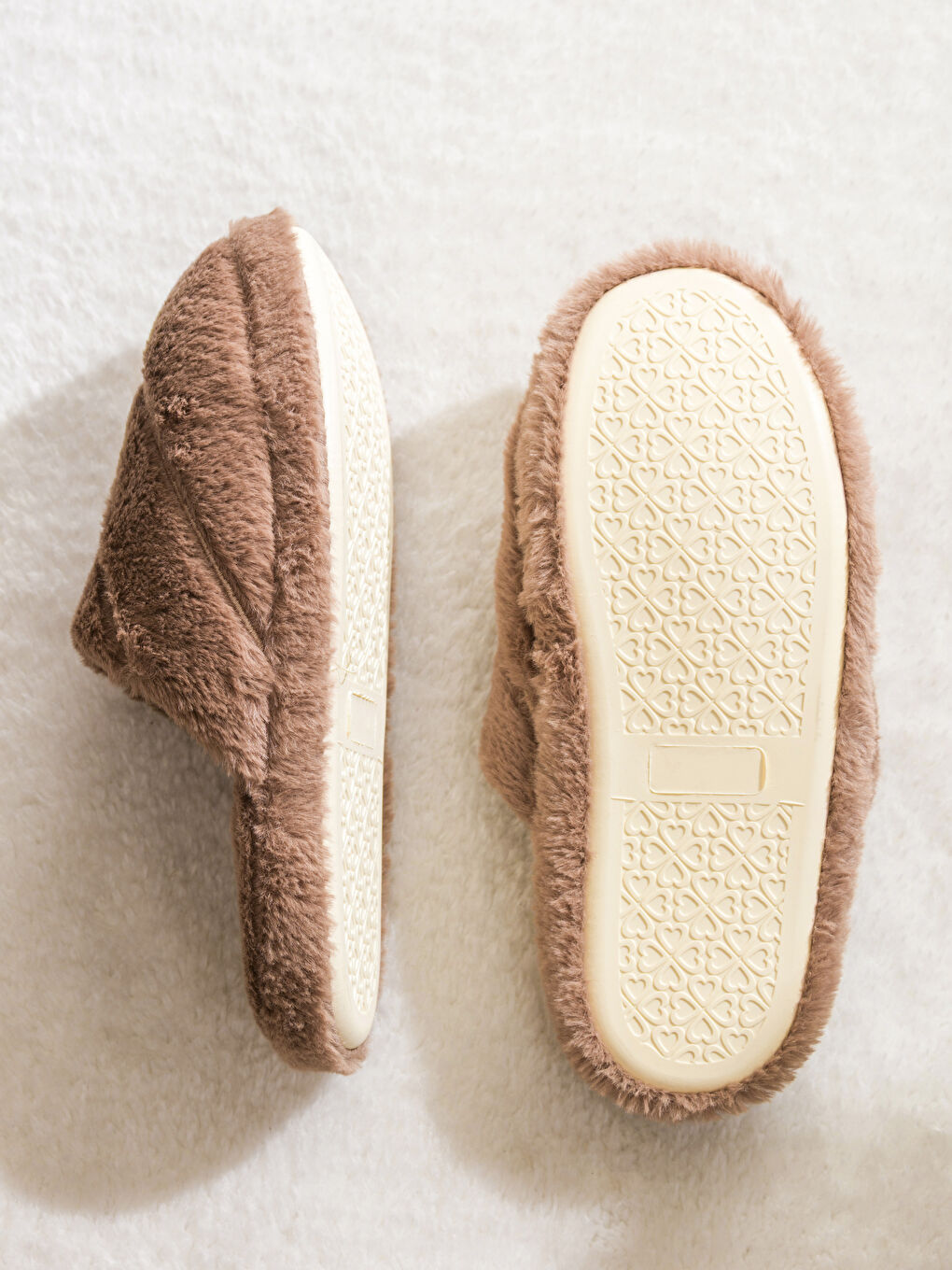 Kahverengi Nakışlı Pelüş Kız Çocuk Ev Terliği-2