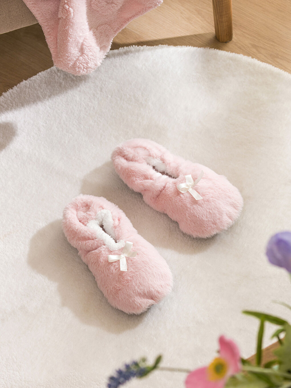 نساء خف قطيفة