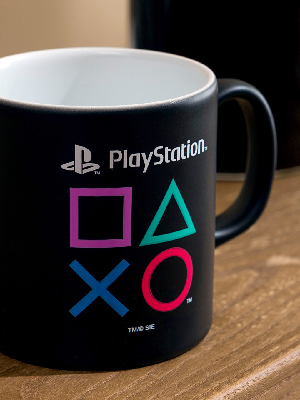 Siyah Playstation Baskılı Seramik Kupa 320 ml-2