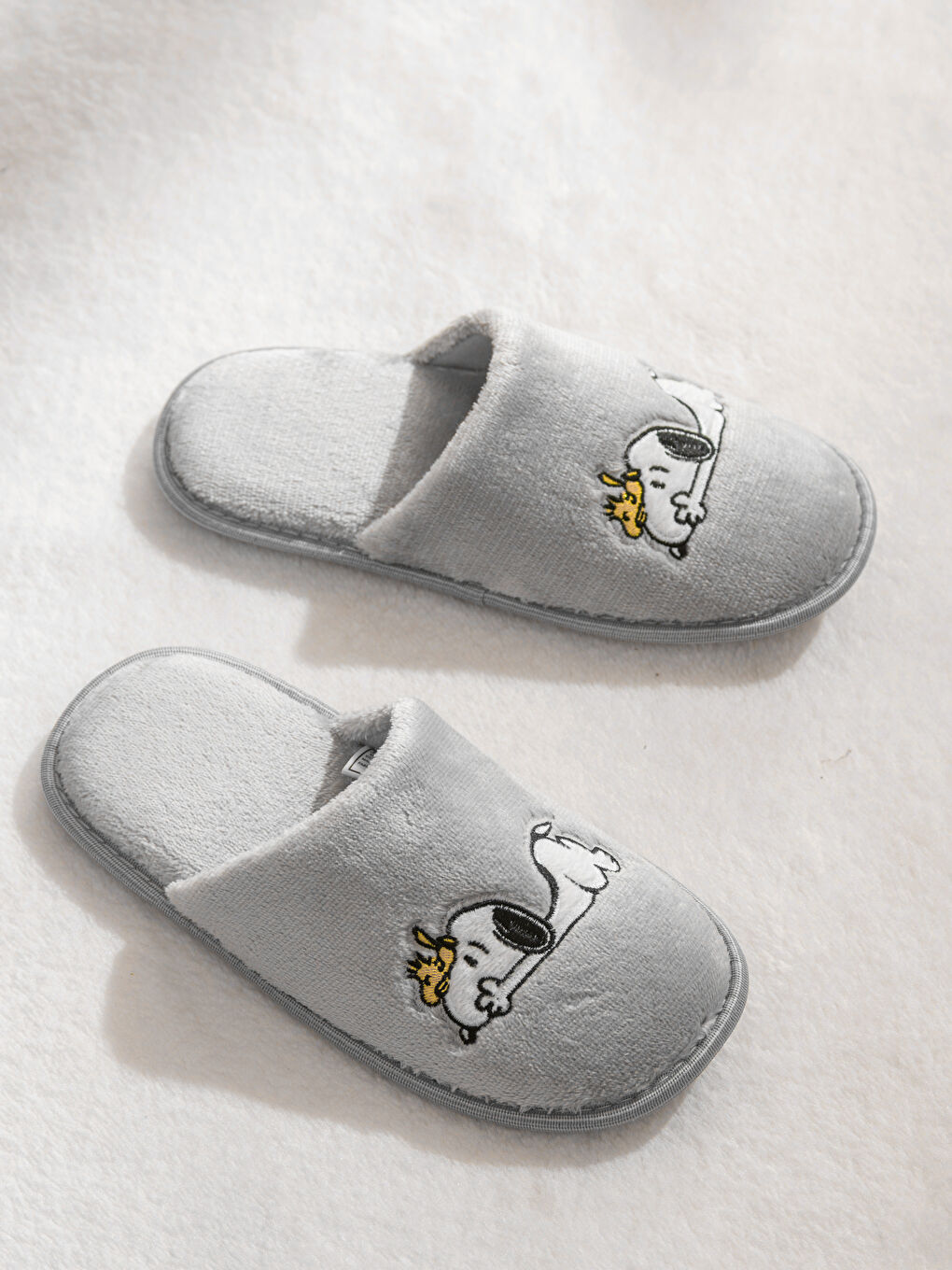 Women's Slippers with Snoopy Embroidery-1