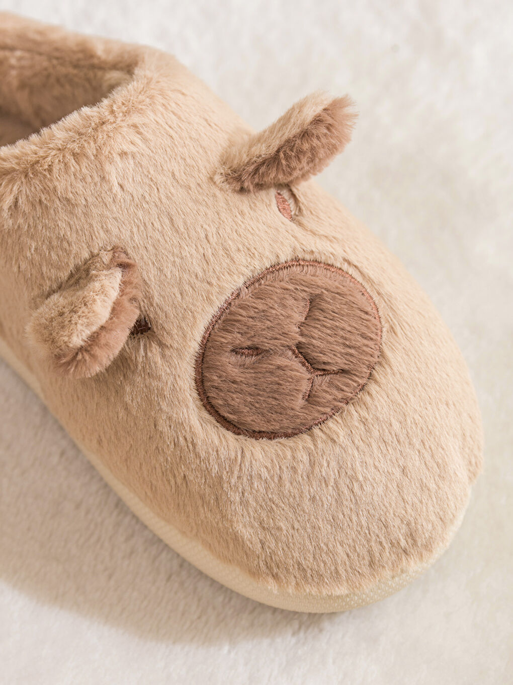 Bej Hayvan Figürlü Pelüş Kadın Ev Terliği-2