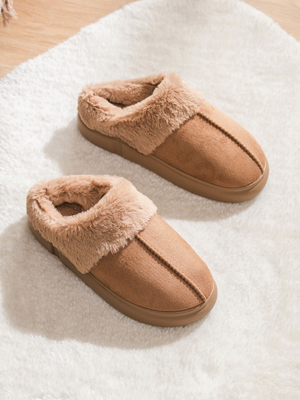 Kahverengi Pelüş Astarlı Kadın Ev Terliği-1