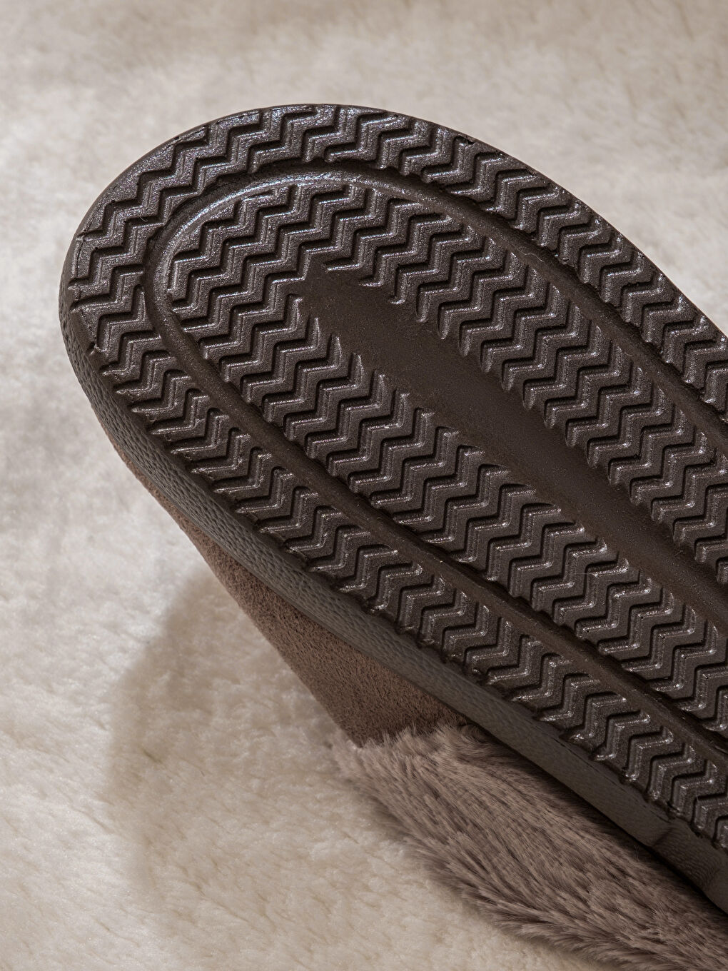 Bej Pelüş Astarlı Kadın Ev Terliği-4