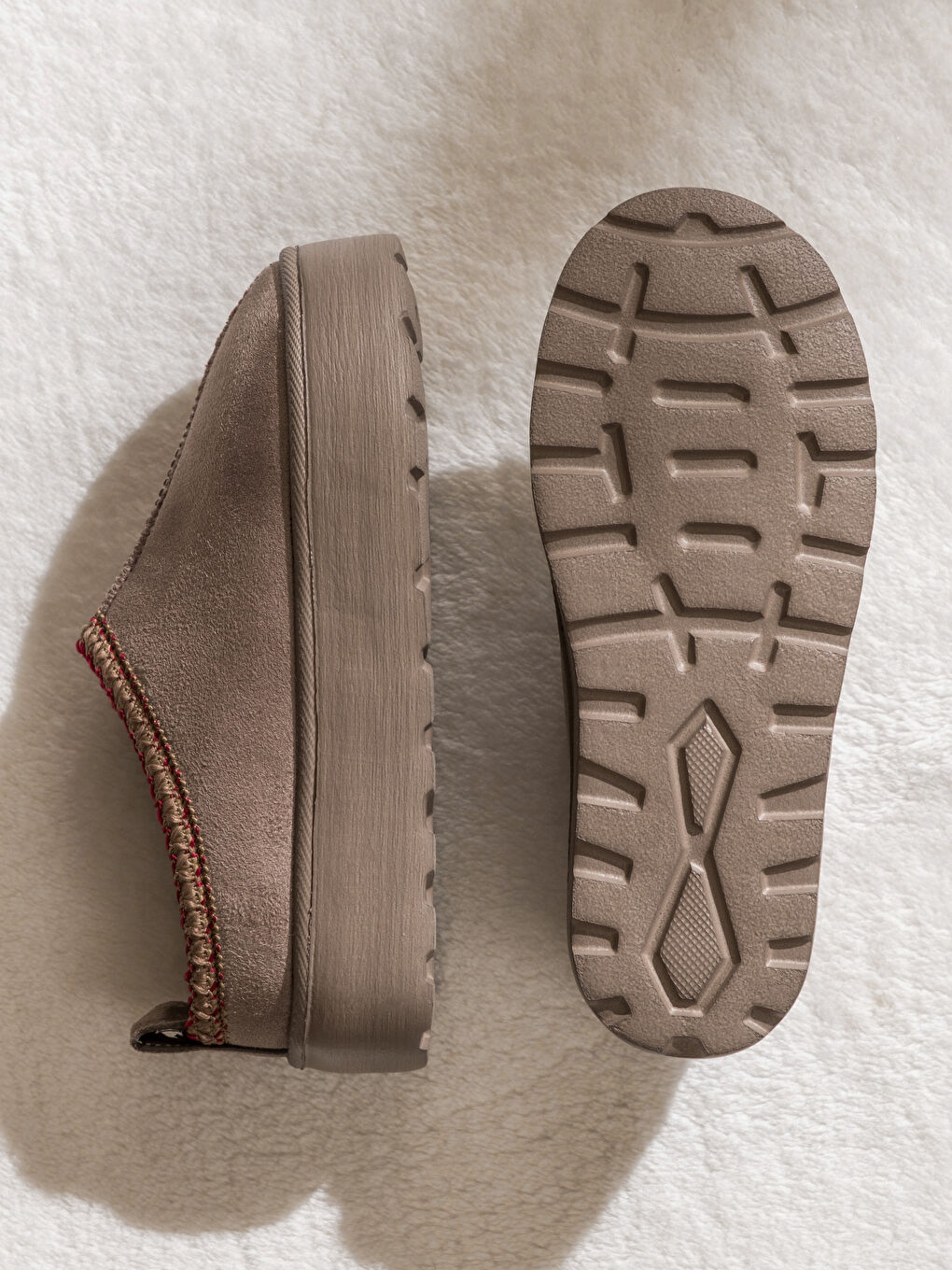 Bej Kürklü Kadın Ev Ayakkabısı-3