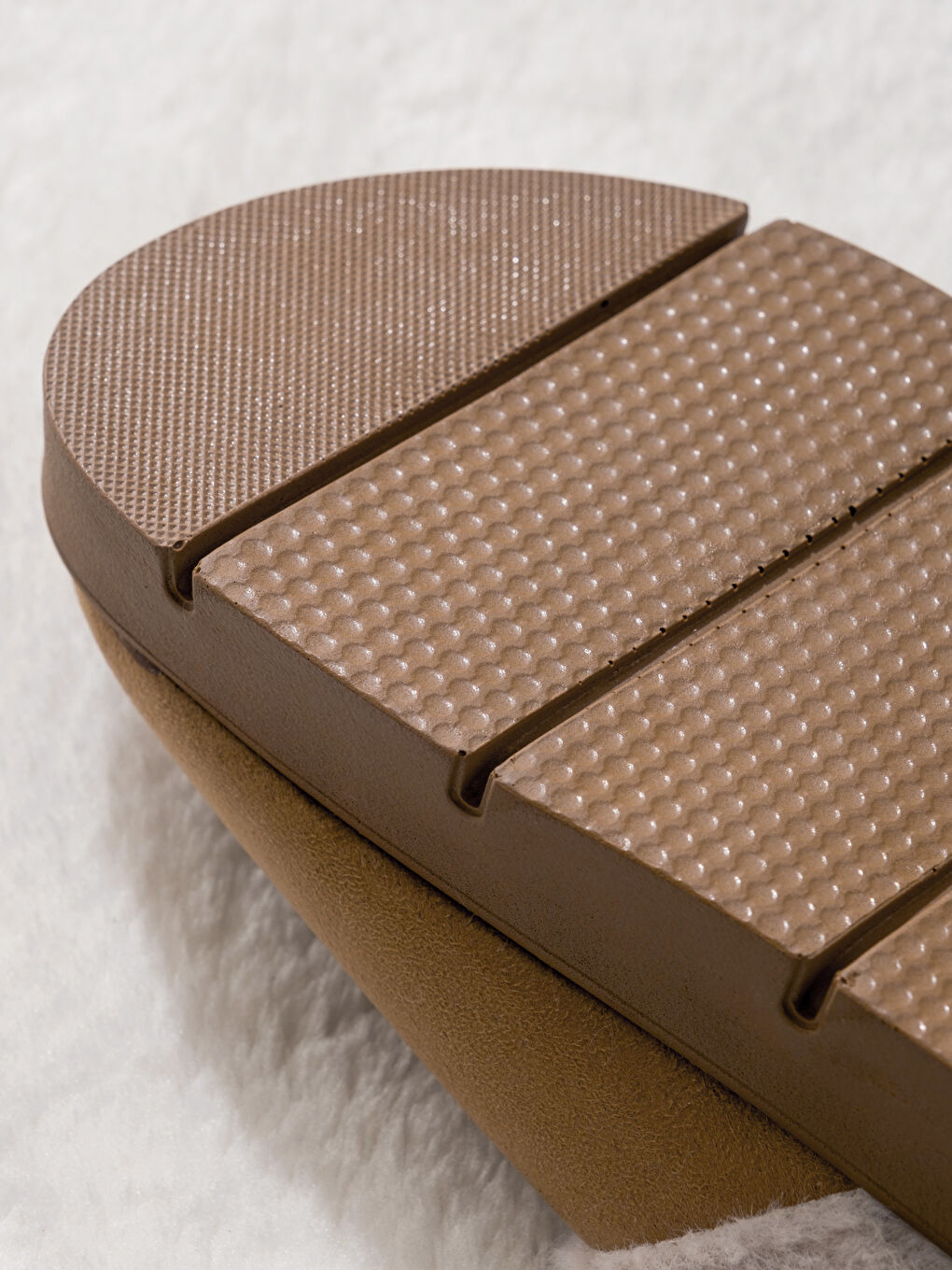 Kahverengi İçi Tüylü Kadın Ev Terliği-2