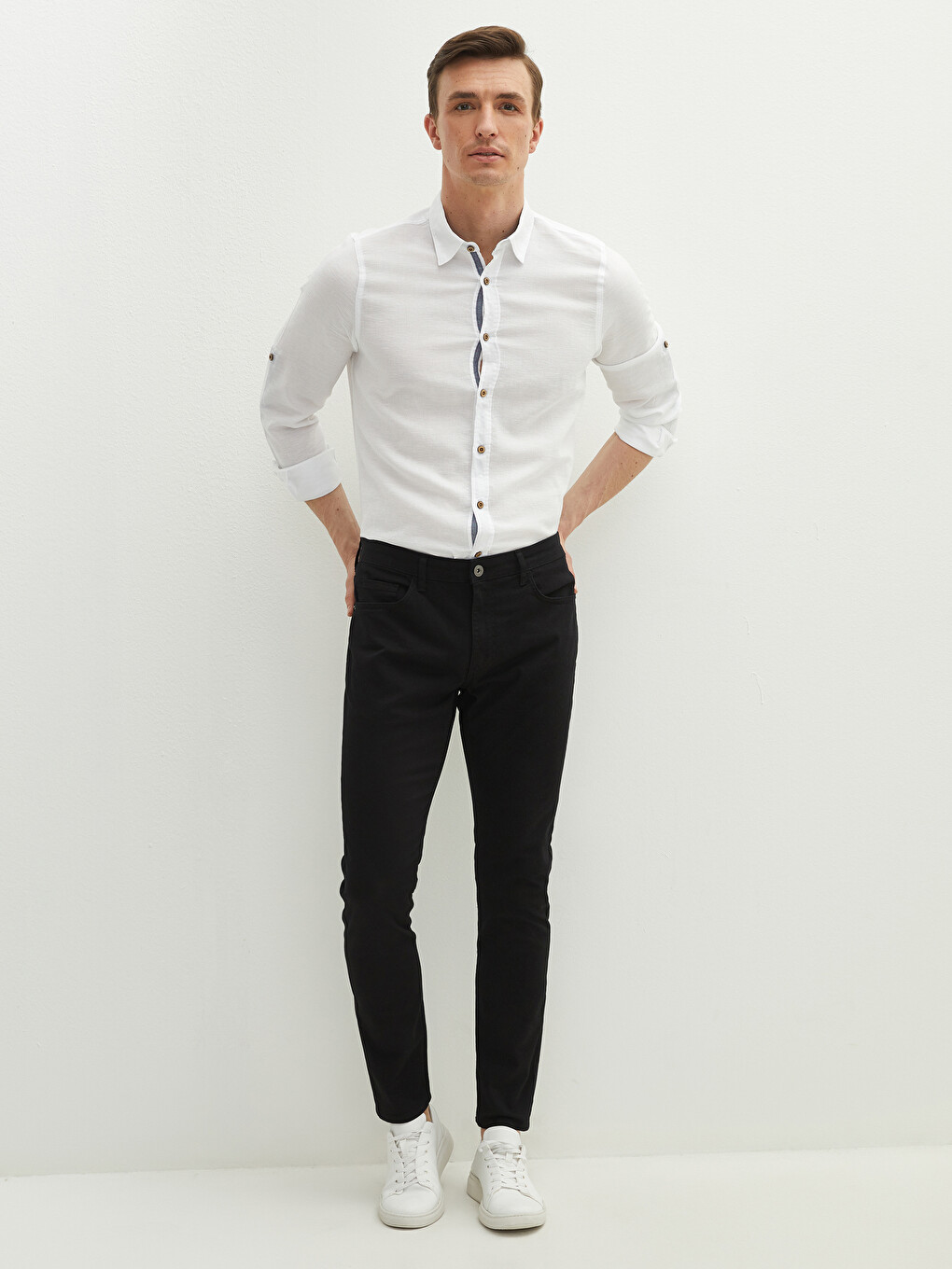 Man Black Chino Trousers