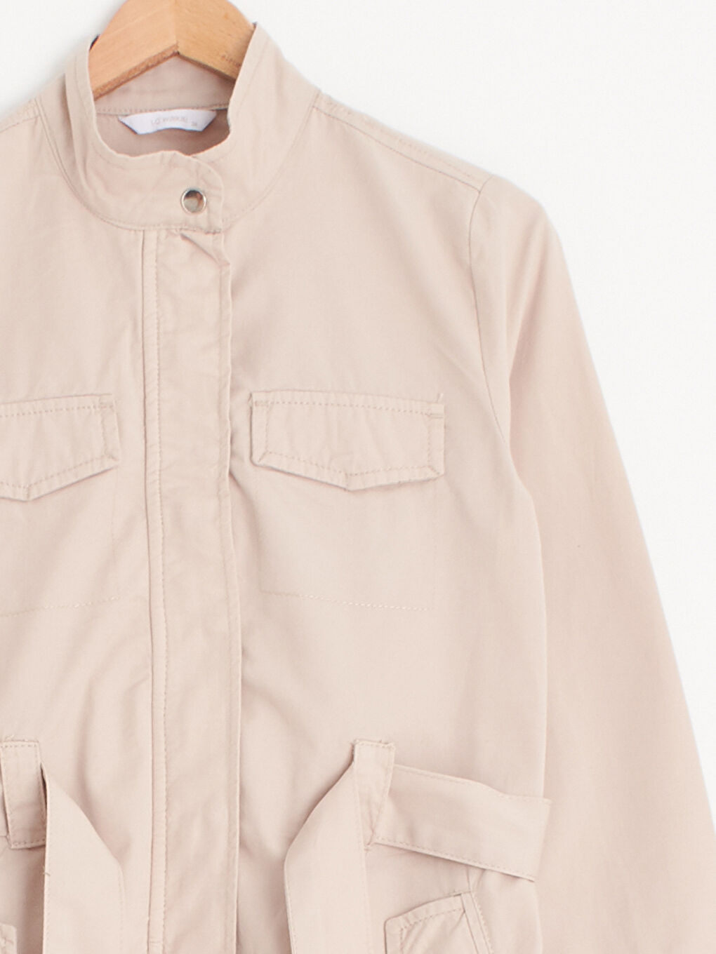 Bej Dik Yaka Düz Uzun Kollu İnce Kadın Mont-2